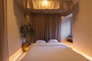 Room - Vrbo Property (Sèvremont)