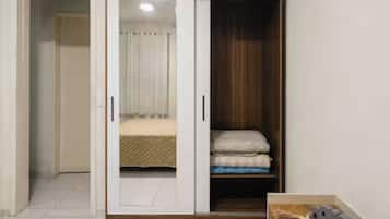 2 chambres, fer et planche à repasser, Wi-Fi gratuit, draps fournis