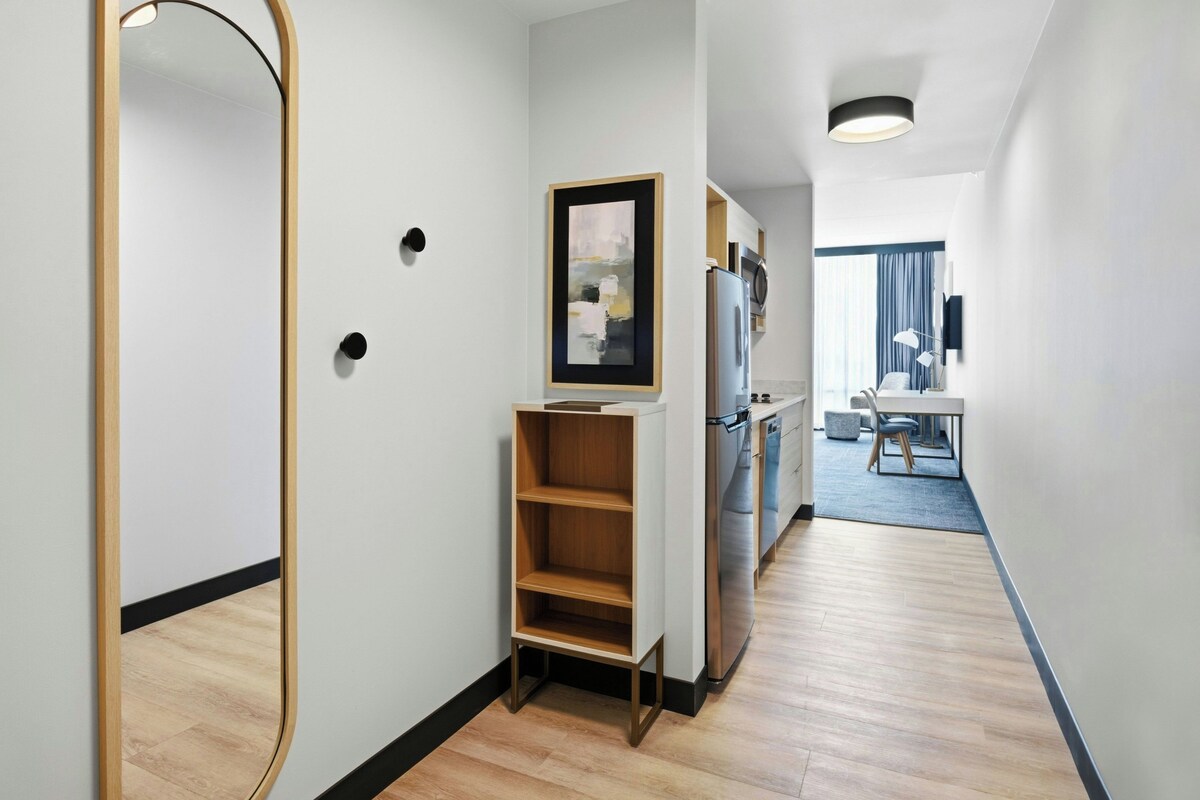 Studio, 2 Queen Beds, Corner | In-room safe, blackout drapes, iron/ironing board, WiFi (free)