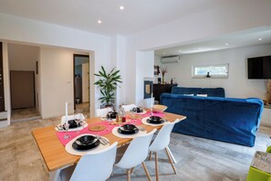 Dining - Spacious 4-bedroom house in charming Brod Moravice with AC (Brod Moracice)