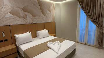 Deluxe Double Room, City View | In-room safe, desk, free WiFi