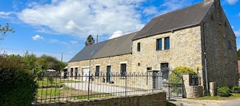 Les figuiers Charming stone house Pets welcome