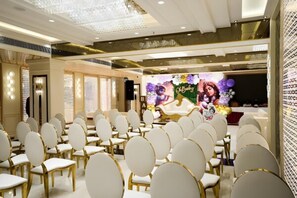 Meeting facility - TOS Residency Jublee Hills By OTABoostup (Hyderabad)