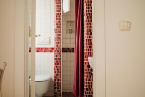 Single Room, 1 Queen Bed, City View | Bathroom - Dimora Rossella (Monopoli)