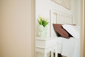 Eenpersoonskamer, 1 queensize bed, huisdieren niet toegestaan | Een laptopwerkplek, gratis wifi