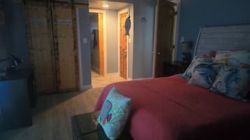 In-room safe, desk, iron/ironing board, travel crib