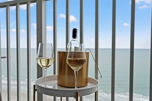 Property grounds - Oceanfront Penthouse at Camelot Resort, 2 Queen Beds, Sleeps 4 (Myrtle Beach)
