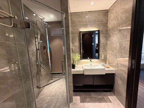 Bathroom - Saphire Ha Long Luxury apart (Hong Gai)