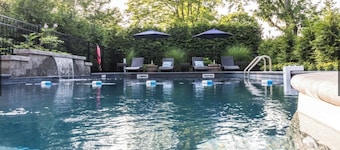 Founders Landing, Salt Water Heated Pool, Walk To Beach, Town, Restaurants
