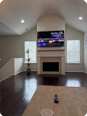 Interior - Modern ATL Stay 2BR 2BA Near Downtown W/ theater (Ellenwood)