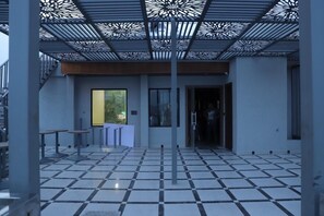 Bar (on property) - Moresta Ajmer Hotel with Rooftop Bar (Ajmer)