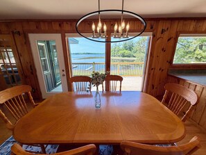 Dining - Crystal Lake Retreat: Private Dock, Sauna, Parking, Firepit & 4BR (Gordon)