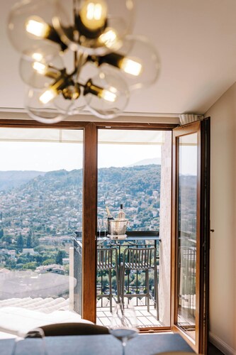 Elegant Medieval Residence with Panoramic Views, Saint-Paul-de-Vence