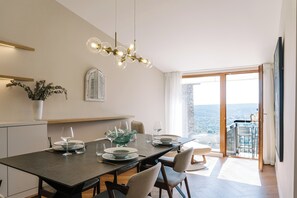 Dining - Elegant Medieval Residence with Panoramic Views, Saint-Paul-de-Vence (Saint-Paul-de-Vence)