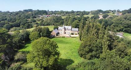 Loue appartement dans petit manoir breton
