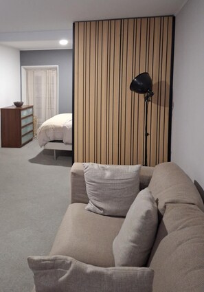 Room - Vrbo Property (Setúbal)