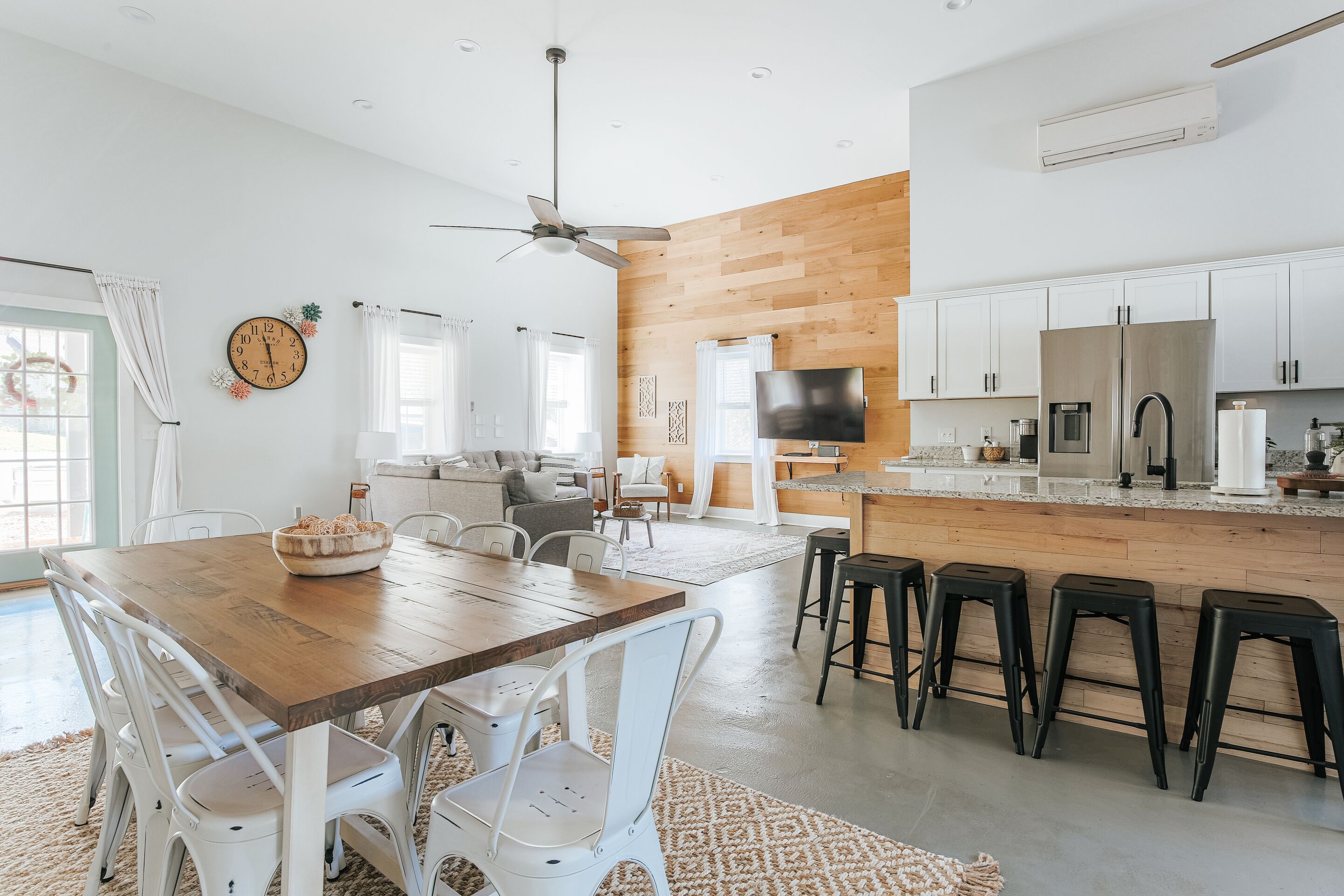 House, Private Bathroom (Afton Clubhouse) | Shared kitchen