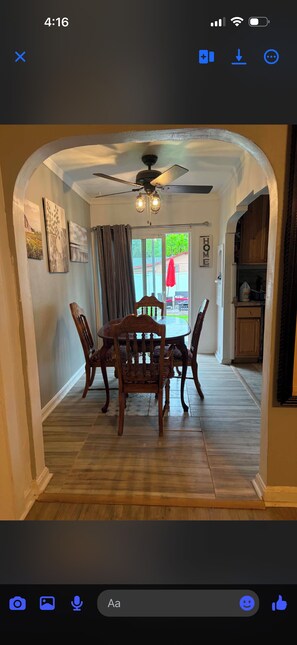 Dining - Fantastic 4-bedroom house in quaint Alturas for your getaway Centrally located!! (Alturas)