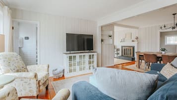 Cottage, Private Bathroom (Artisan's Cottage) | Lounge