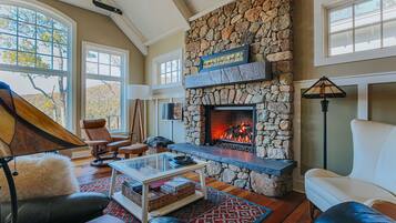 House, Private Bathroom (Art & Soul) | Lounge