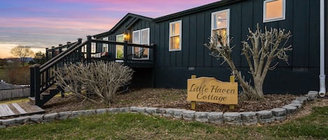 Casa de campo, baño privado (Basecamp Cottage) | Exterior