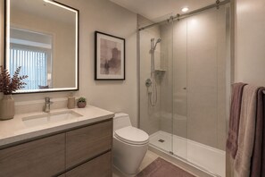 Superior-Zimmer | Badezimmer | Kostenlose Toilettenartikel, Haartrockner, Handtücher, Seife