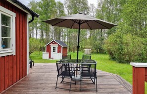 Outdoor dining - 1 bedroom awesome home in Tvärred (Tvärred)