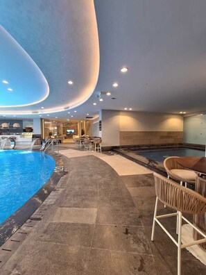 Pool - Luxury one-bed apartment in the heart of New Cairo, serviced by JW Marriott (Cairo Governorate)