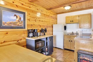Interior - Hike, Fish & Ride Atvs! Forest-view Unit in Kamas (Evanston)