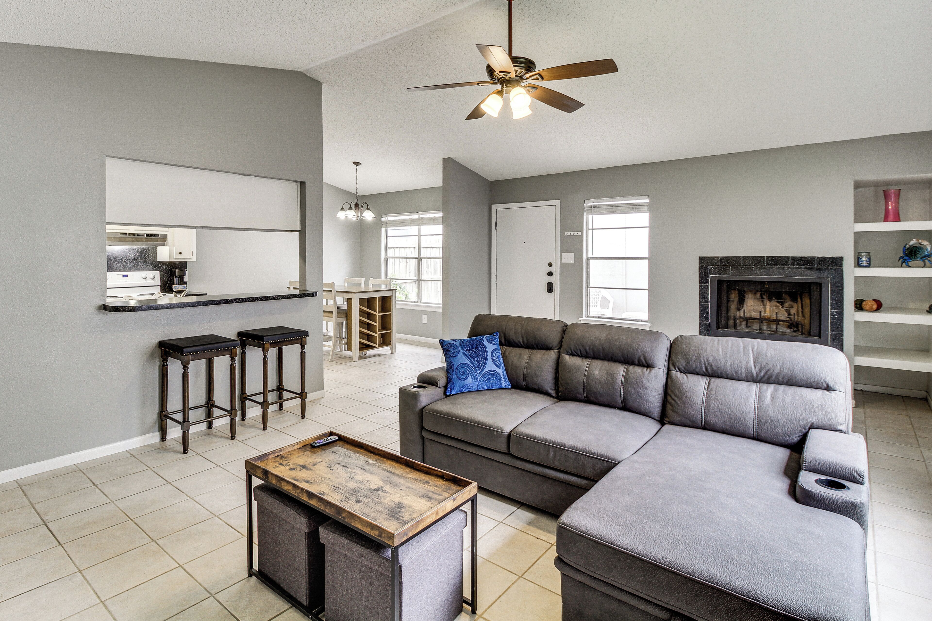 Apartment (2 Bedrooms) | Front of property