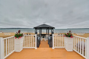 Apartment (3 Bedrooms) | Interior - Rooftop Deck, Bay Views! Traverse City Penthouse (Traverse City)