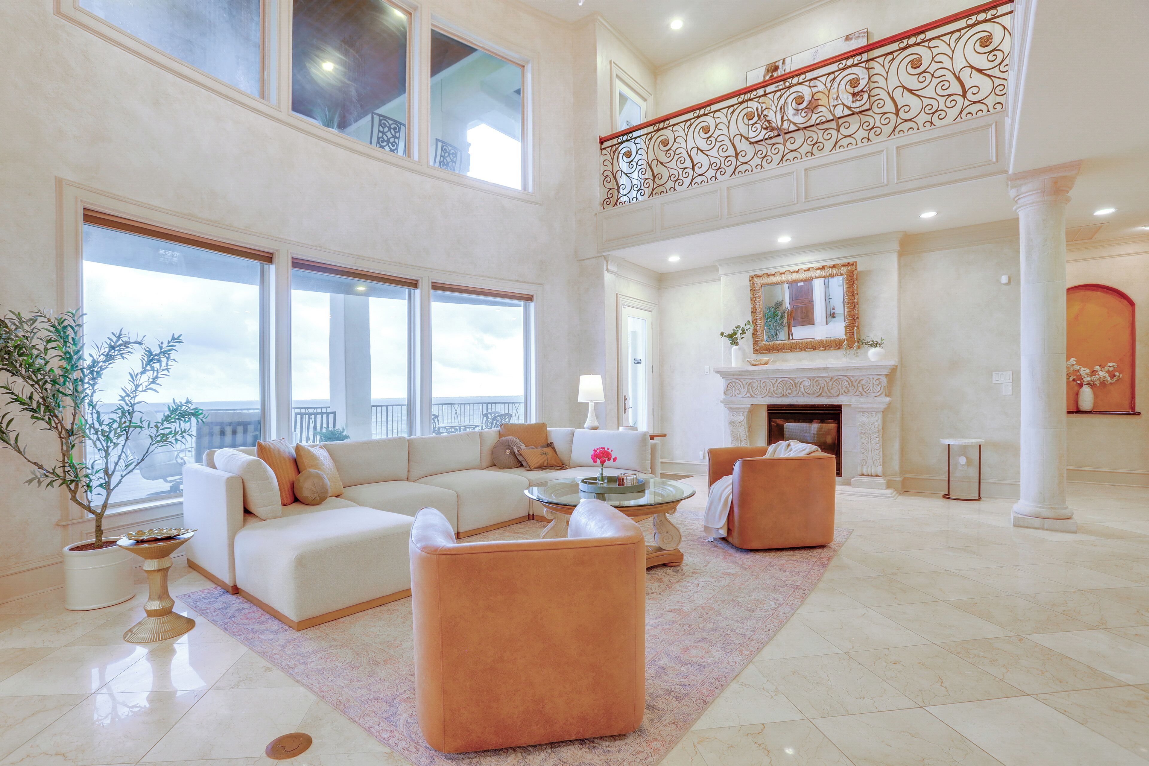 Villa (6 Bedrooms) | Interior