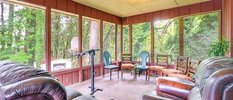 House (3 Bedrooms) | Front of property