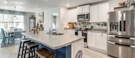 House (3 Bedrooms) | Interior