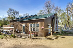 House (2 Bedrooms) | Interior - Waterfront Hideaway on Gull Lake: Fish & Boat! (Tenstrike)
