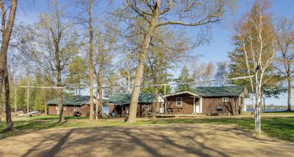 Fun on Gull Lake! Family Cabin w/ Resort Perks