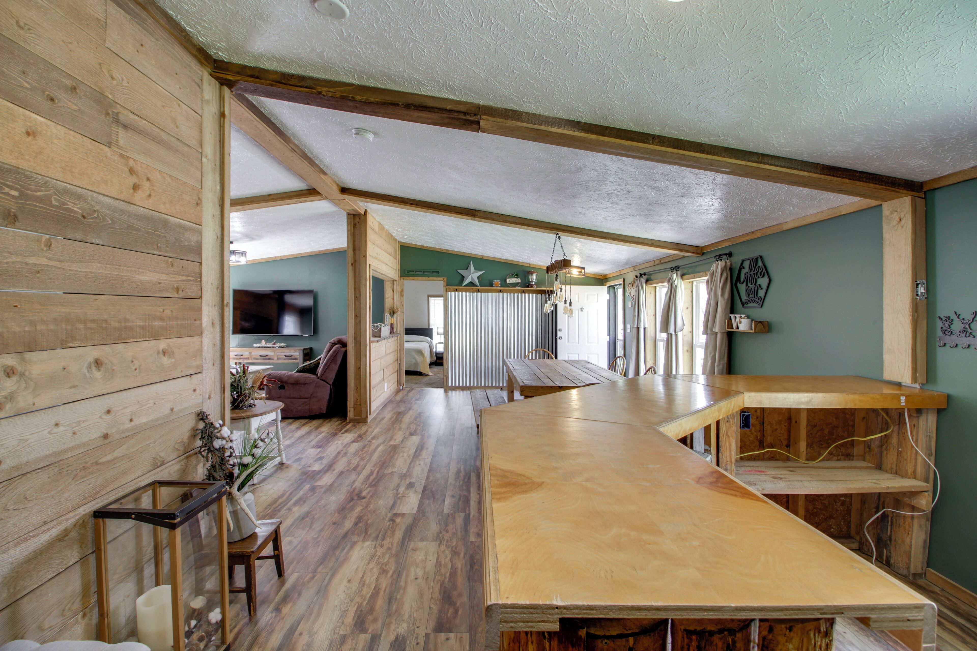 House (3 Bedrooms) | Interior