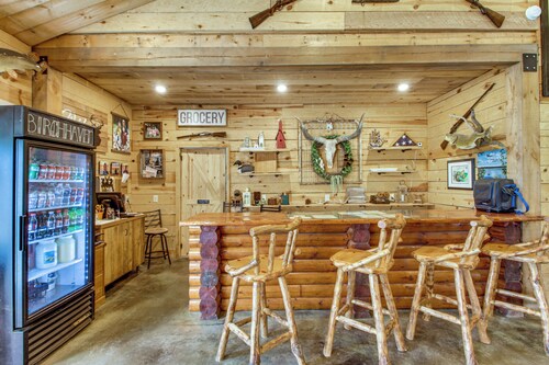 Resort Retreat on Gull Lake! Minnesota Cabin