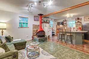 House (3 Bedrooms) | Interior - Walk to Town: Fayetteville Retreat w/ Hot Tub! (Fayetteville)