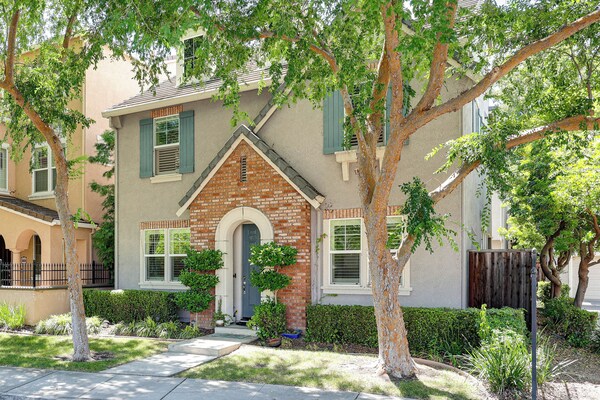 Spacious + Pet-friendly Family Home In Tracy - Tracy, CA