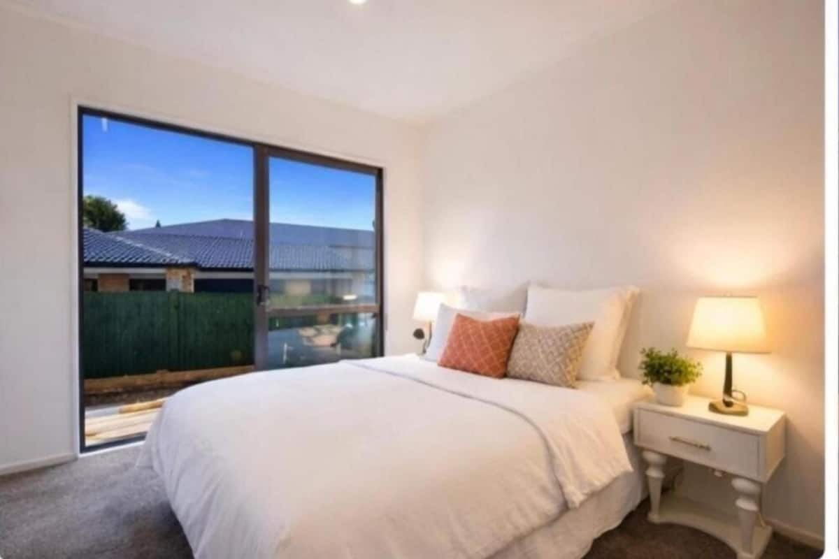 Casa, 3 habitaciones, baño privado, vista al jardín | Tabla de planchar con plancha y wifi gratis
