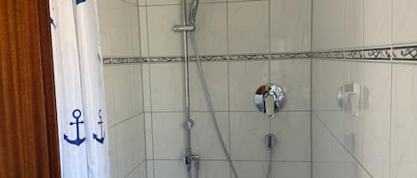 Shower, towels