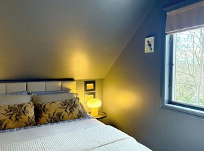 Iron/ironing board, free WiFi, bed sheets - Green Mountain Sanctuary · An Artful Vermont Home (Manchester)
