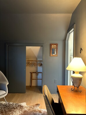 Interior - Green Mountain Sanctuary · An Artful Vermont Home (Manchester)