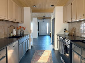 Private kitchen - Green Mountain Sanctuary · An Artful Vermont Home (Manchester)