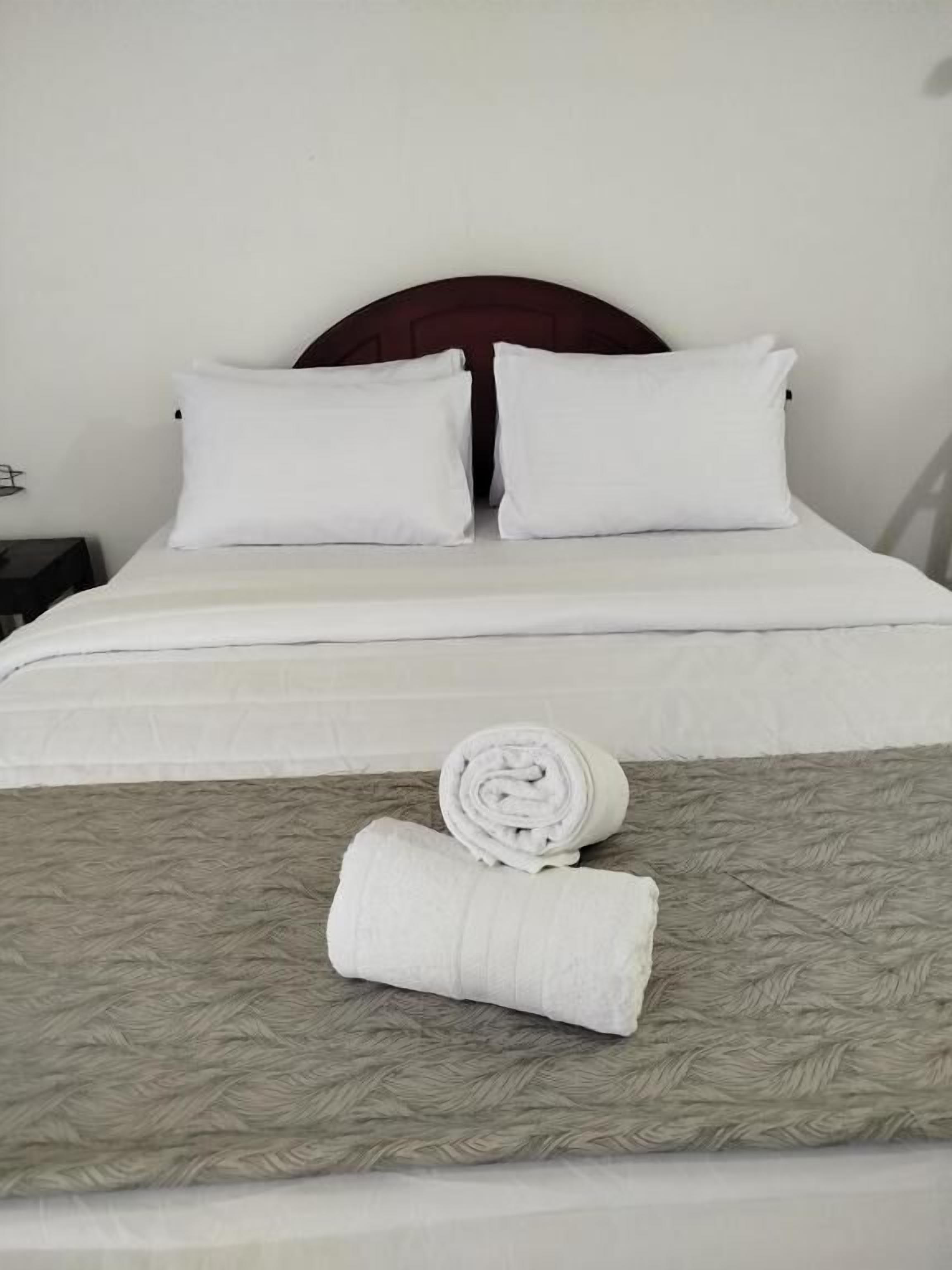 Camera doppia, 1 letto matrimoniale | Una cassaforte in camera, insonorizzazione, ferro/asse da stiro