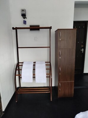 Double Room, 1 Double Bed | Interior - Step Inn Ahangama  (Ahangama)