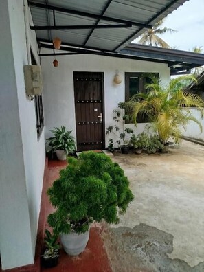 Double Room, 1 Double Bed | Exterior detail - Step Inn Ahangama  (Ahangama)