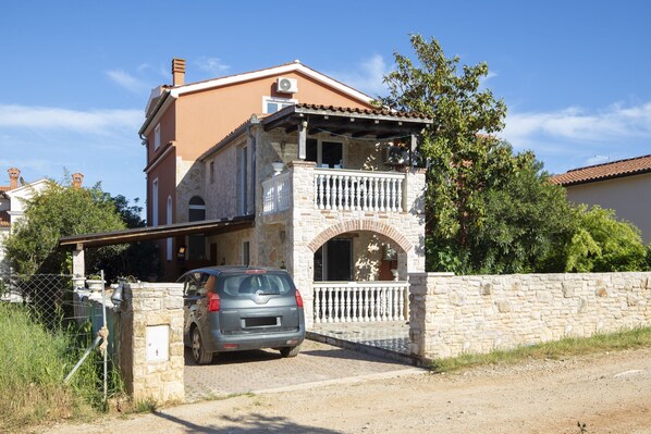 Exterior - Apartment Valentino 5 with shared Pool (Ližnjan)