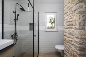 Bathroom - Apartment Valentino 5 with shared Pool (Ližnjan)